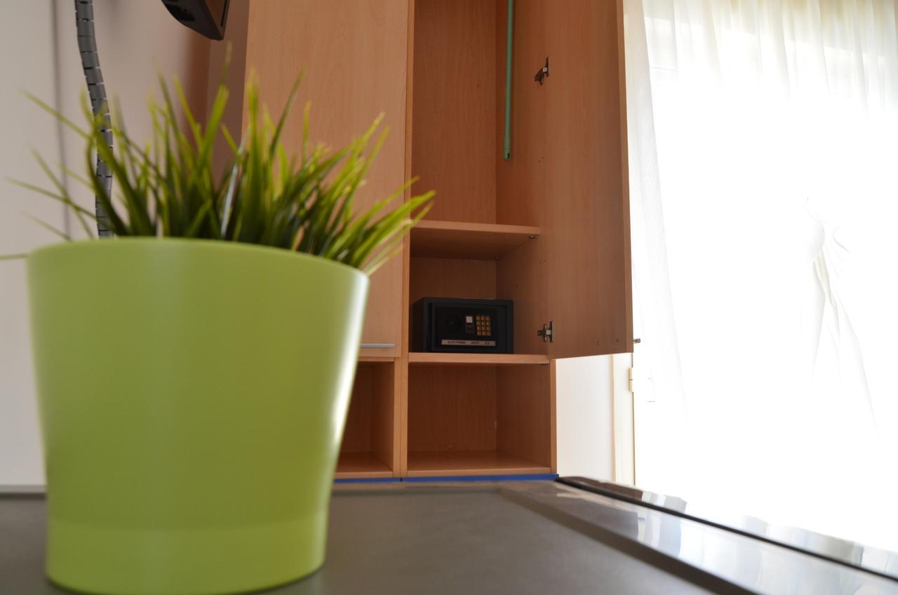 Residence Verbena Ρίμινι Εξωτερικό φωτογραφία